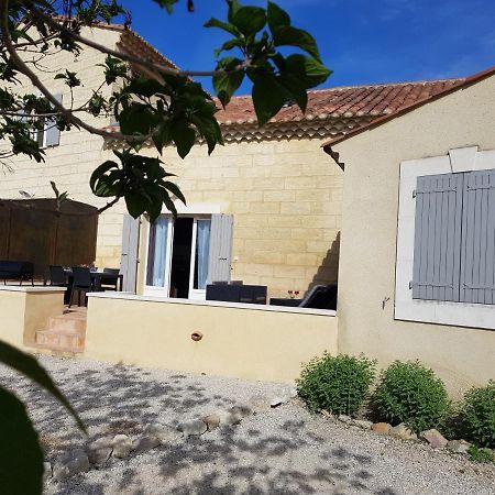 Le Mas Saint Jean Mézoargues Eksteriør bilde