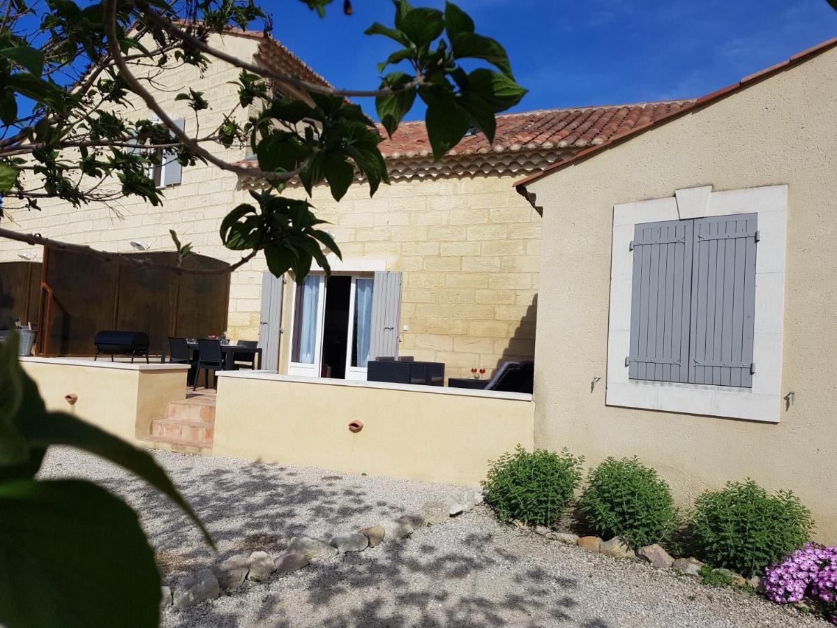 Le Mas Saint Jean Mézoargues Eksteriør bilde