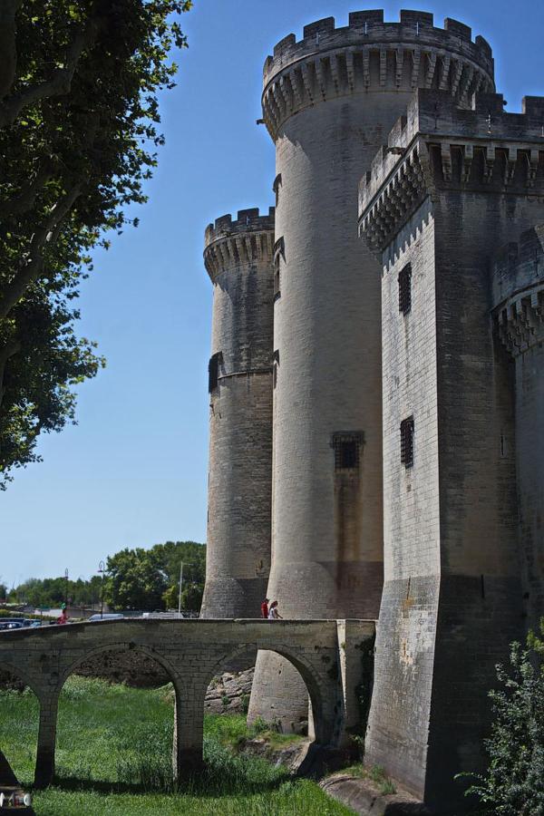 Le Mas Saint Jean Mézoargues Eksteriør bilde